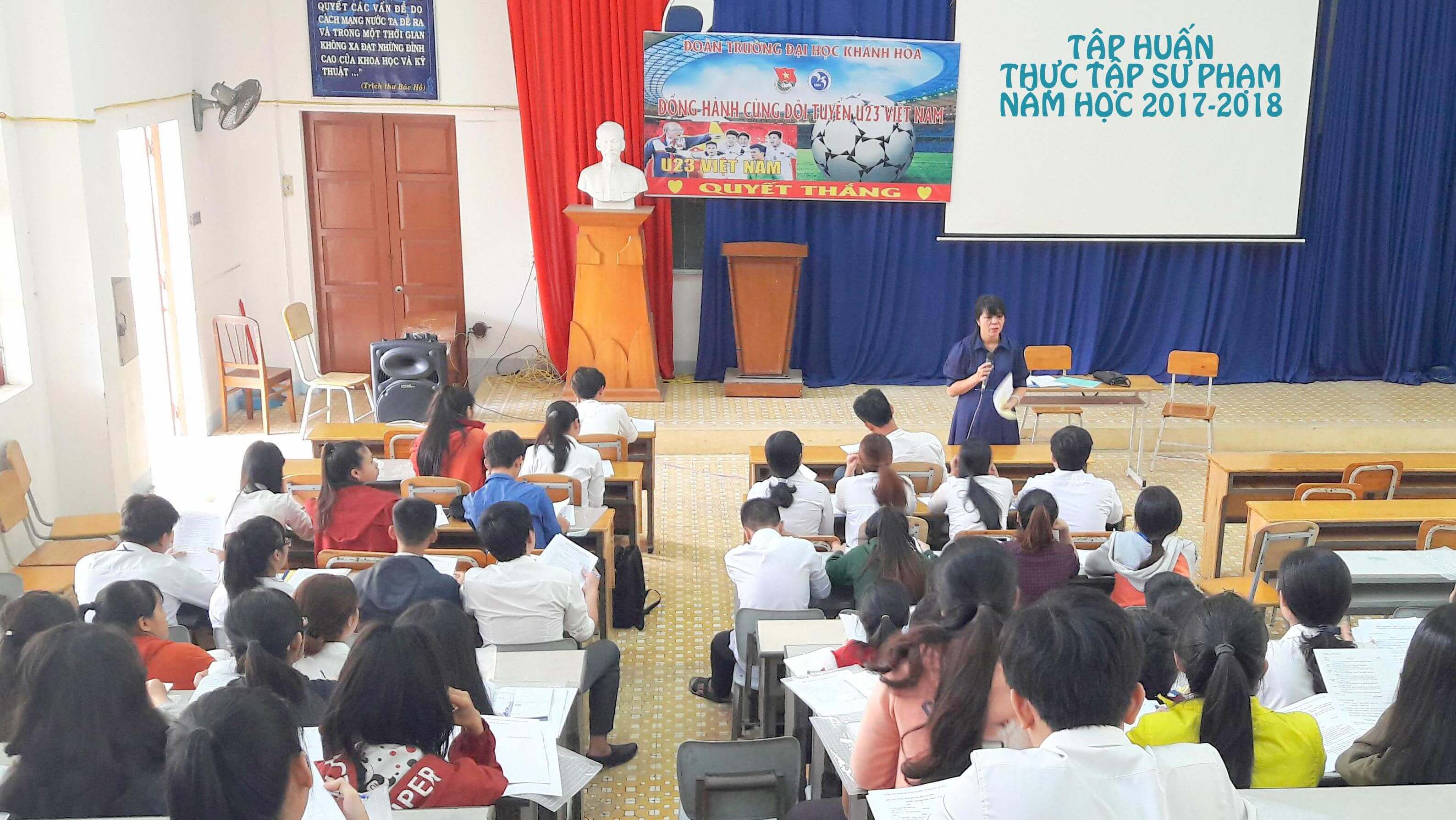 Tập huấn thực tập sư phạm năm học 2017-2018 cho sinh viên trường Đại học Khánh Hòa